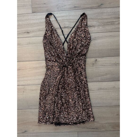 Astr The Label FIRE Sequin Twist Front Mini Dress in Black Gold L Large Women’s - Picture 6 of 7